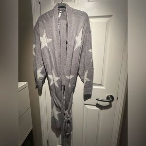 Metallic Gray Star Patterned Sleep Robe